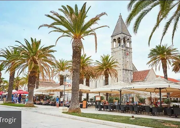Bona Dea Seaside Lägenhet Trogir