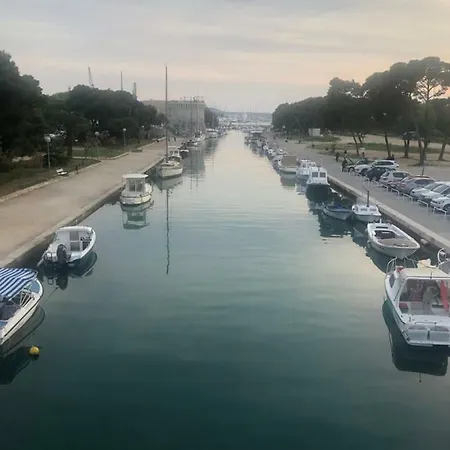 Bona Dea Seaside Apartament *