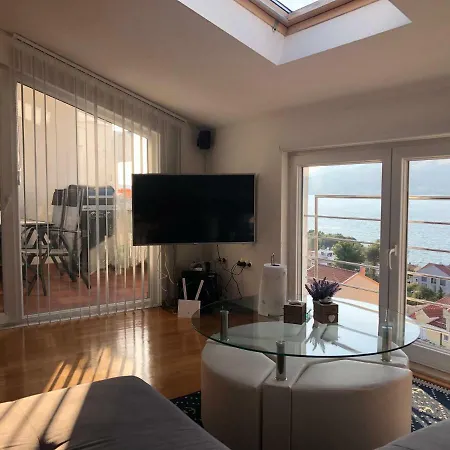 Apartment Bona Dea Seaside Trogir